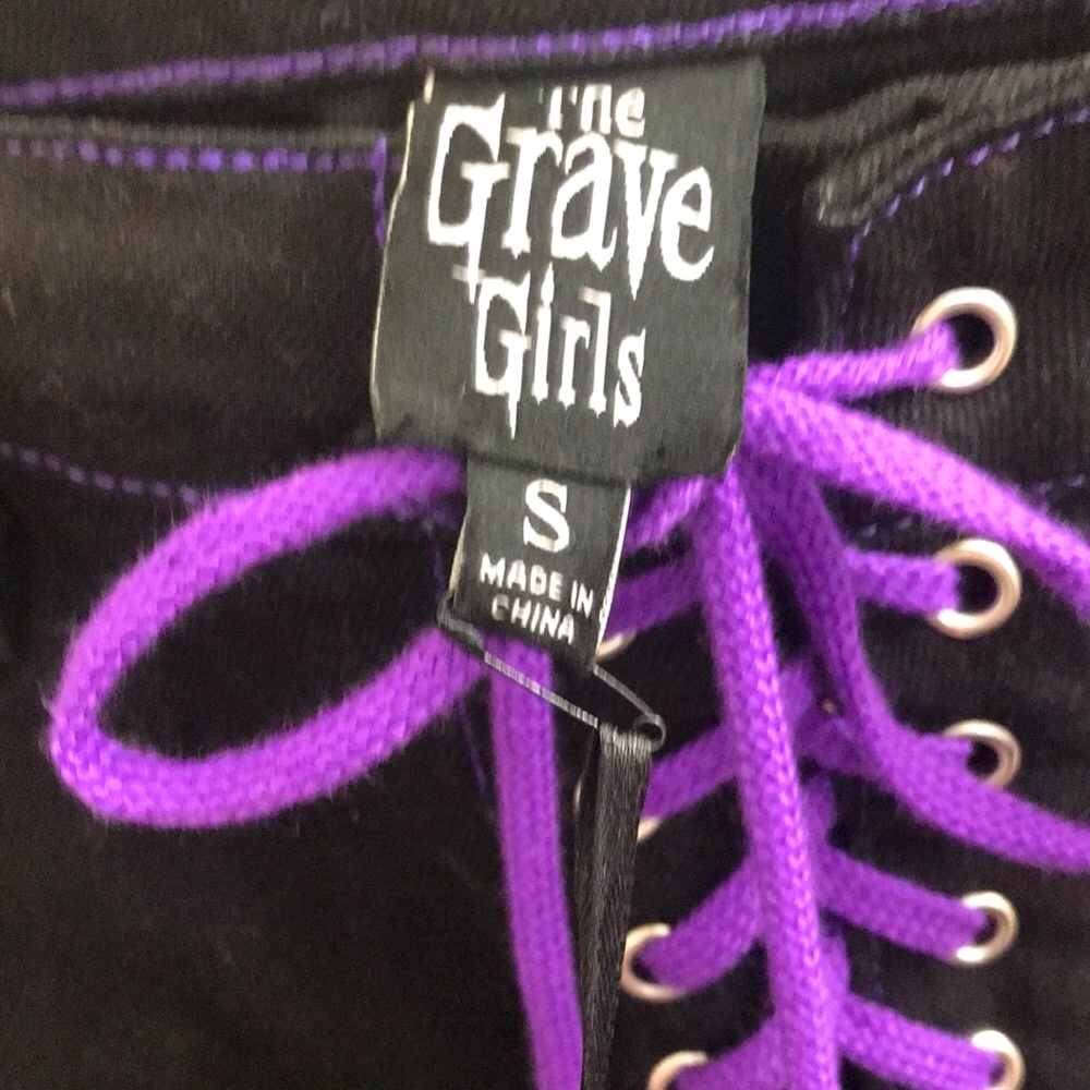 ✨🆕Dolls Kill x Graveyard Girls Black & Purple Flared bottoms Sz S!🦇BNWT!🖤💜 - Picture 5 of 9